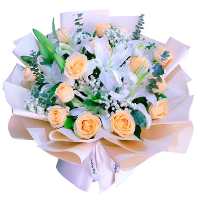 德宏16朵香槟玫瑰2支百合，爱的温暖和幸福